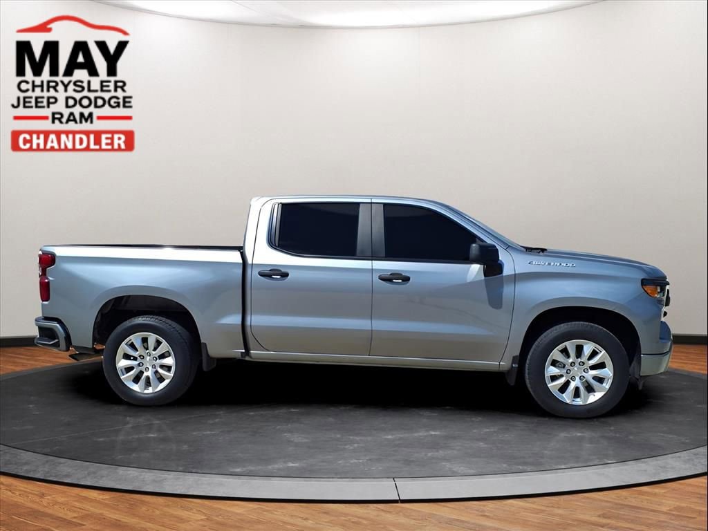 Used 2023 Chevrolet Silverado 1500 Custom image 2