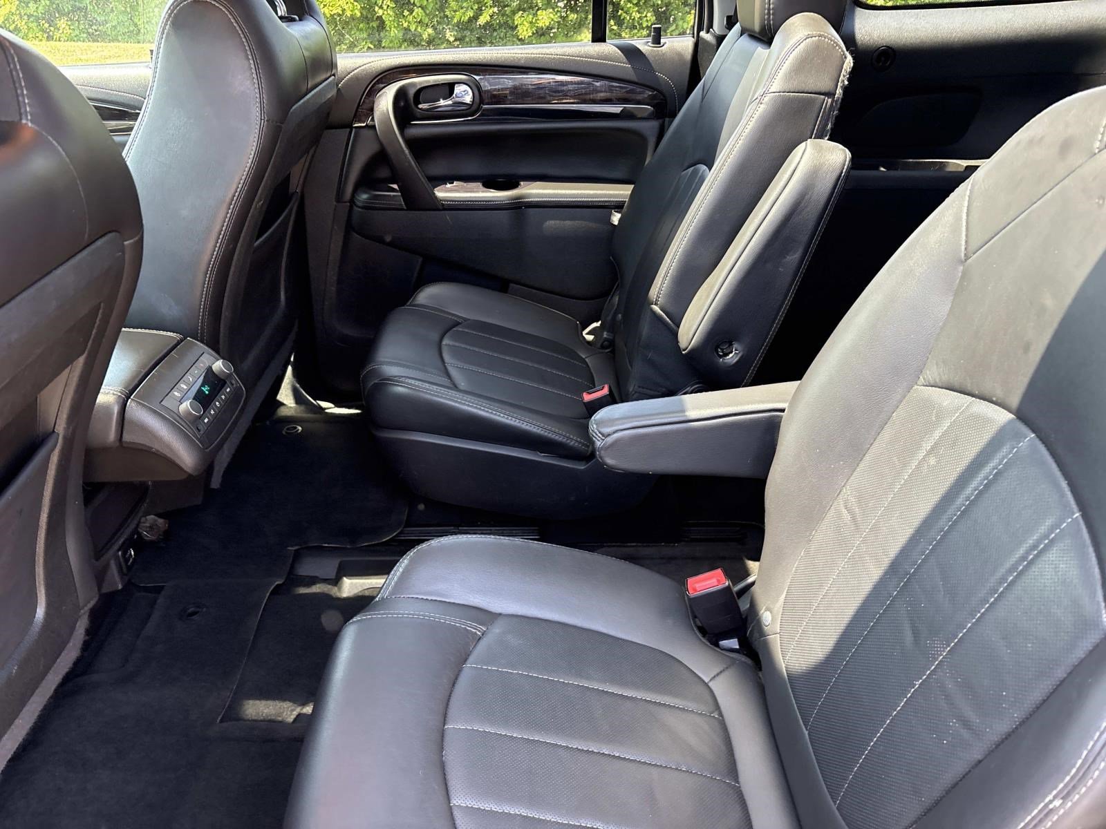 Used 2017 Buick Enclave Leather image 16