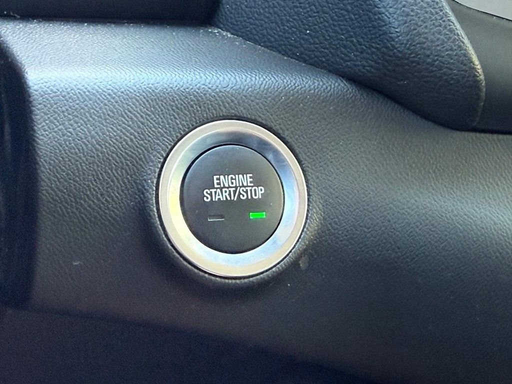 Used 2023 GMC Terrain SLT AWD/4WD image 18
