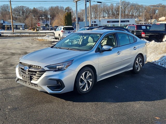 Used 2023 Subaru Legacy Premium image 3