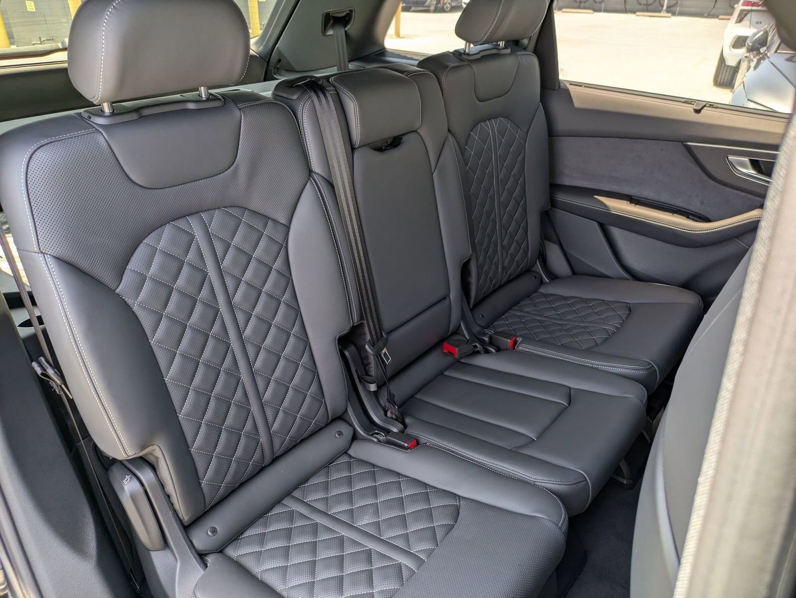 New 2026 Audi SQ7 Premium Plus AWD/4WD image 11
