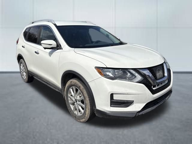 Used 2017 Nissan Rogue SV w/ SV Premium Package image 5