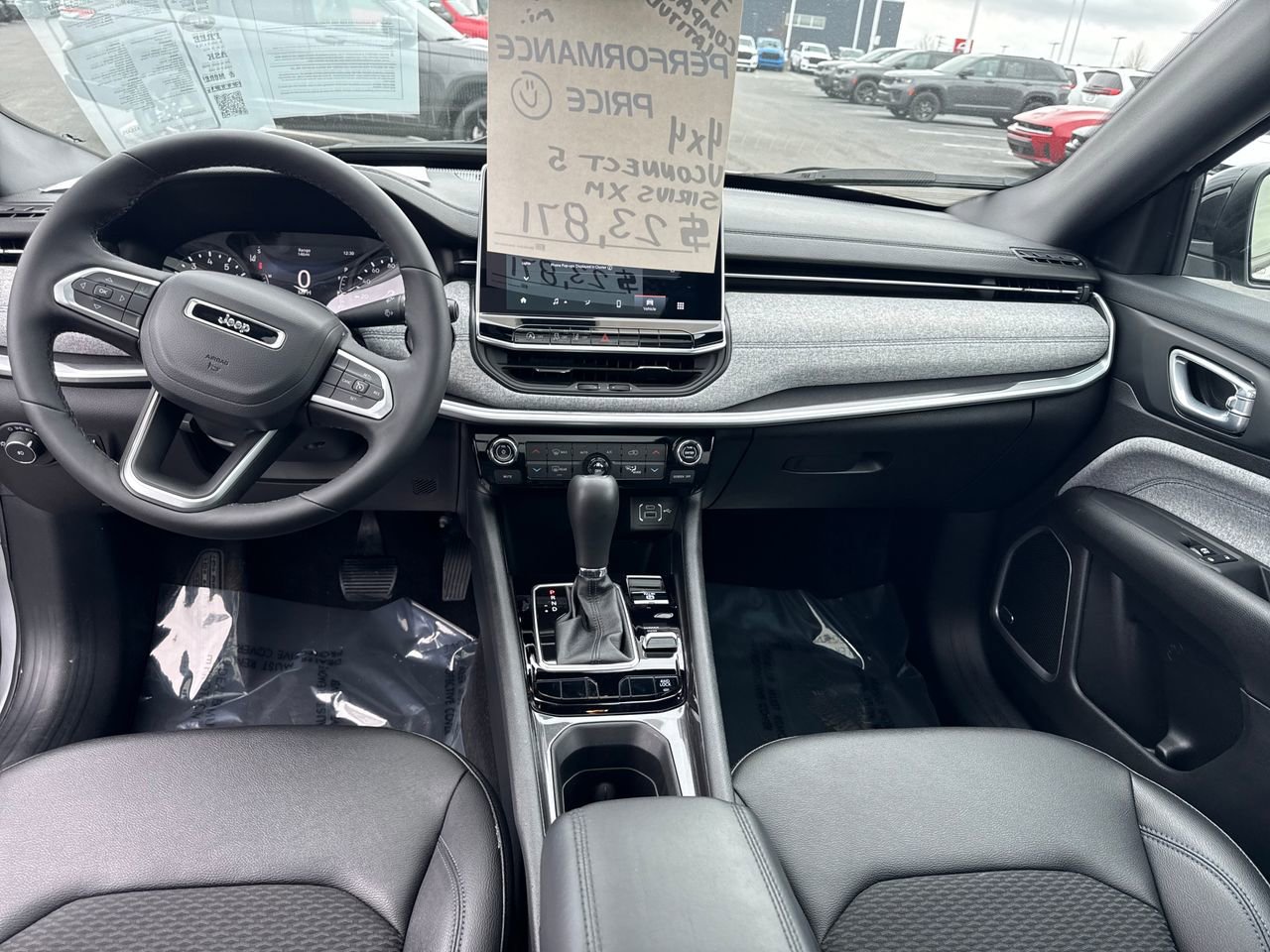 Used 2024 Jeep Compass Latitude w/ Sun and Sound Group image 17