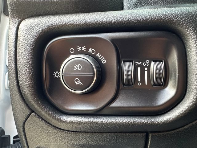 Used 2025 RAM 1500 Big Horn AWD/4WD image 31