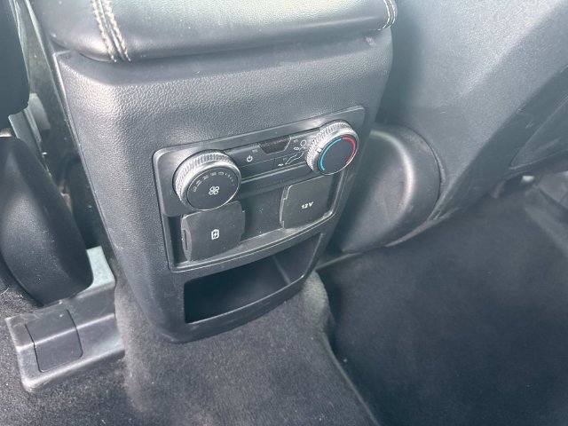Used 2020 Ford Explorer XLT w/ Equipment Group 202A AWD/4WD image 19
