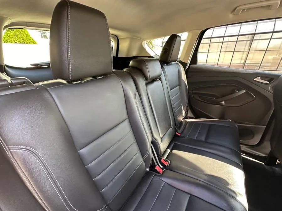 Used 2014 Ford Escape Titanium image 31