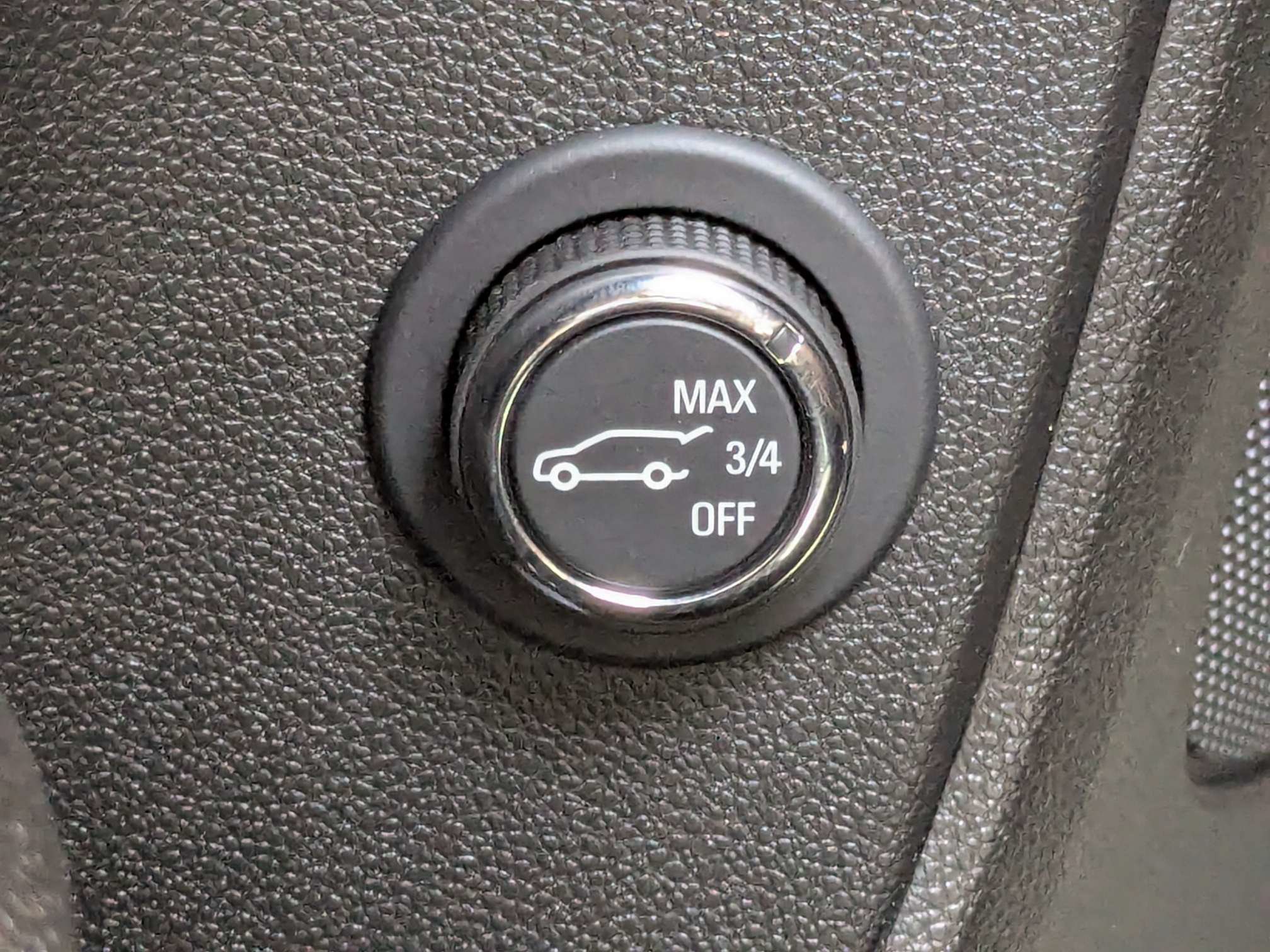 Used 2023 Chevrolet Blazer RS FWD image 40