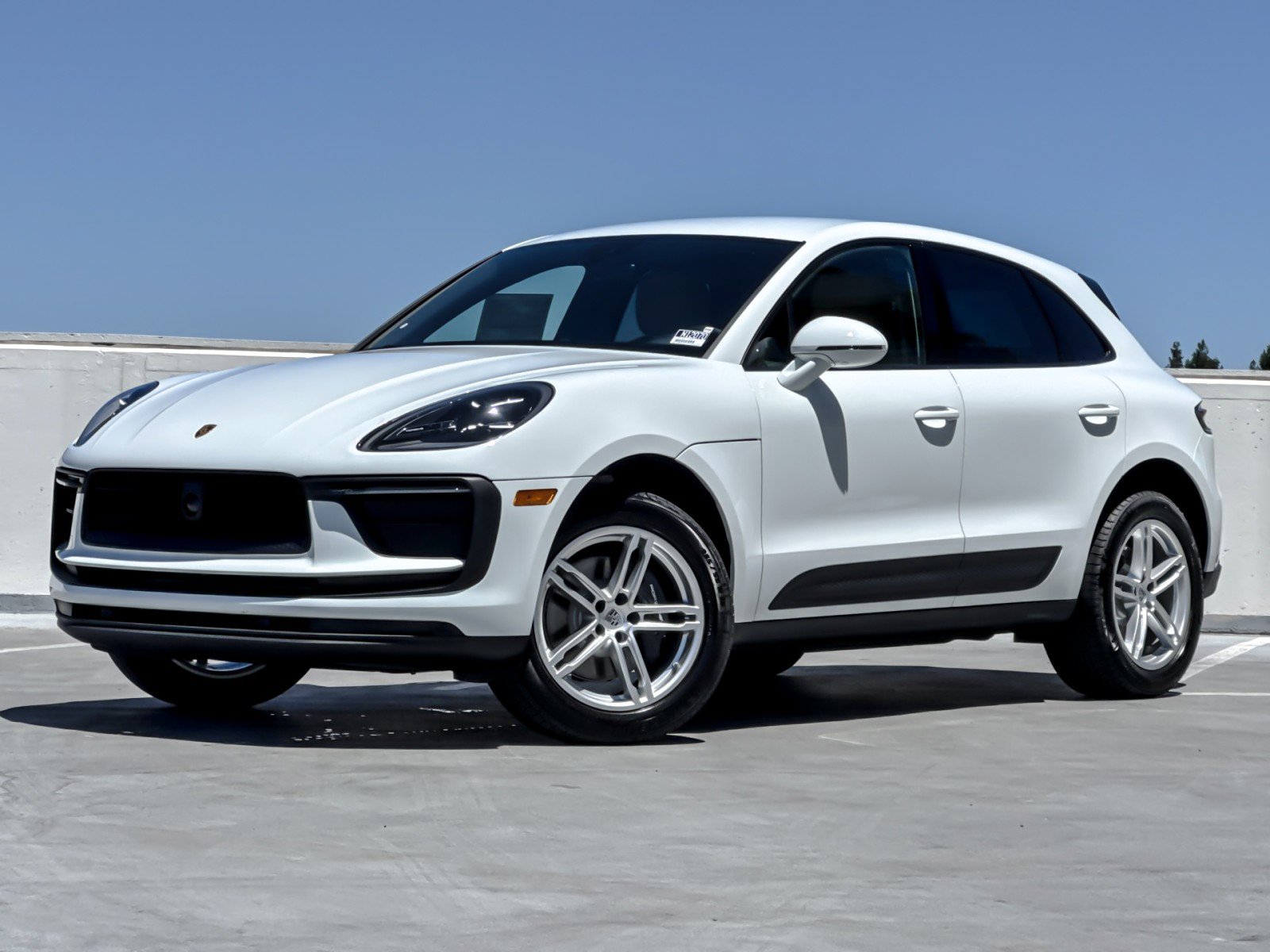 New 2026 Porsche Macan AWD/4WD image 1