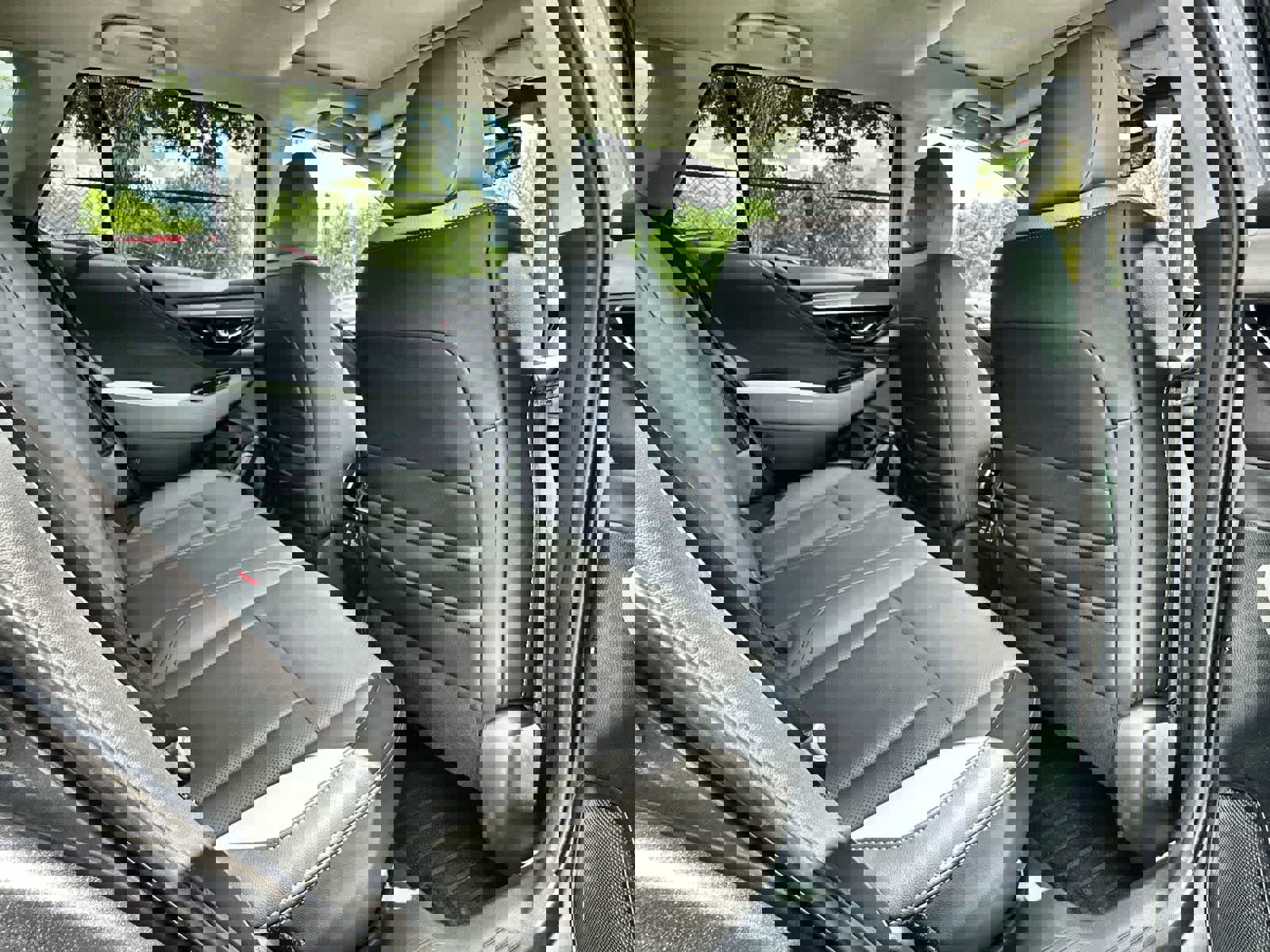 Used 2025 Subaru Outback Limited image 18