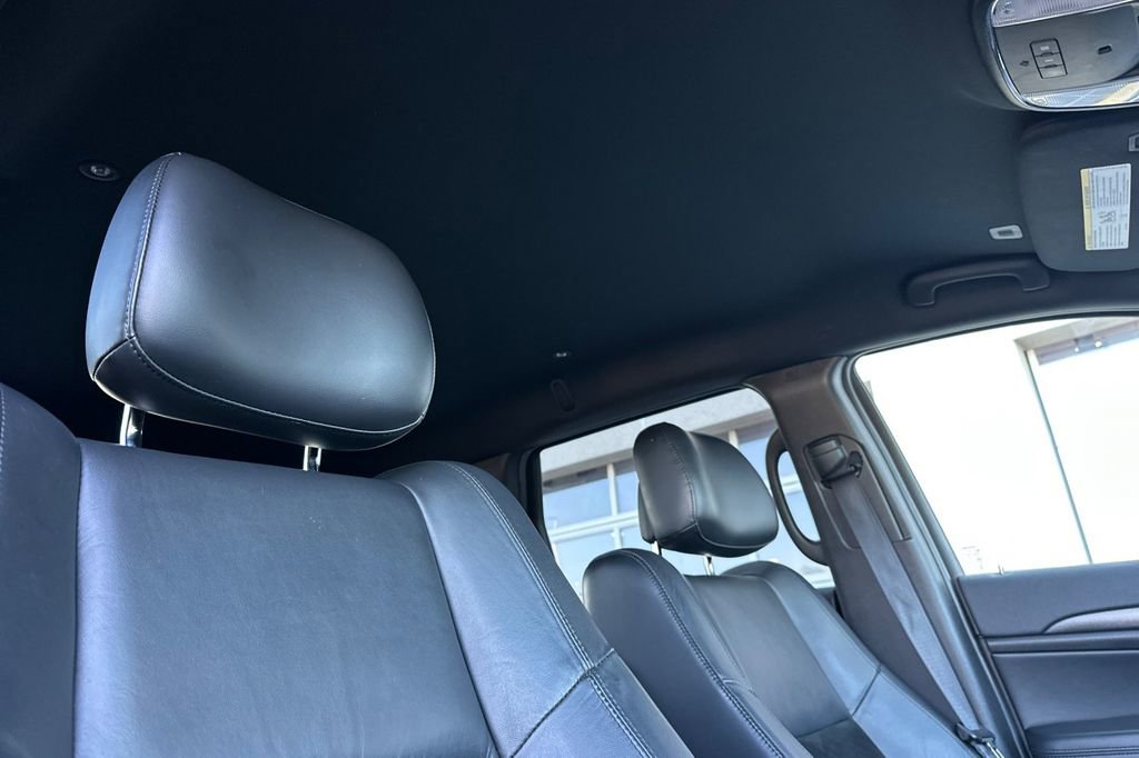 Used 2017 Jeep Grand Cherokee Altitude image 17