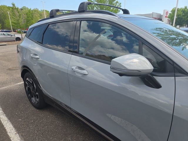 Used 2024 Kia Sportage SX image 2