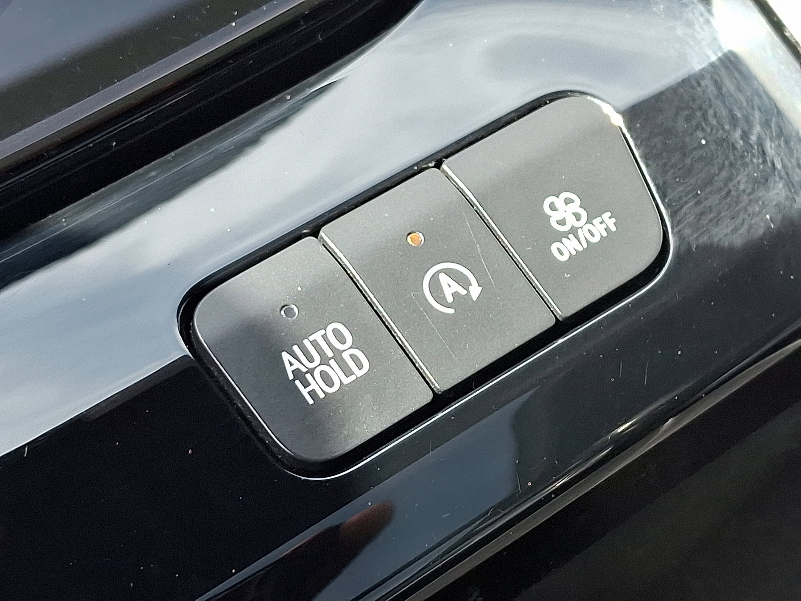 Certified 2025 Cadillac Escalade ESV Sport Platinum w/ LPO, Floor Liner Package AWD/4WD image 32
