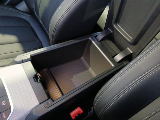 New 2026 BMW 330i Sedan RWD image 22