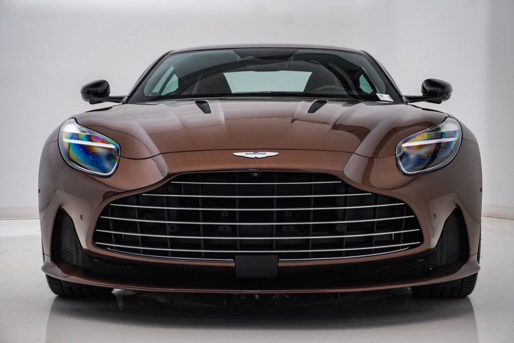 Used 2024 Aston Martin DB12 Coupe RWD image 5