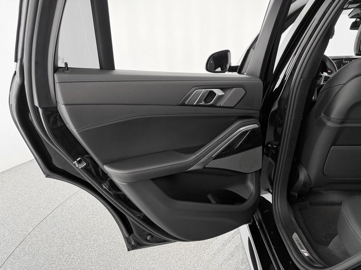 Used 2026 BMW X6 xDrive40i w/ Climate Comfort Package image 22