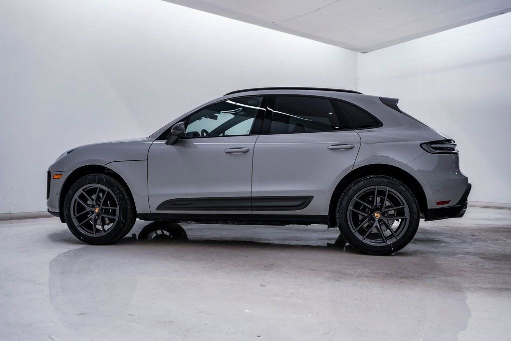 New 2026 Porsche Macan Turbo image 2