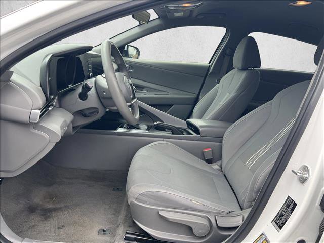 Used 2023 Hyundai Elantra SEL image 9