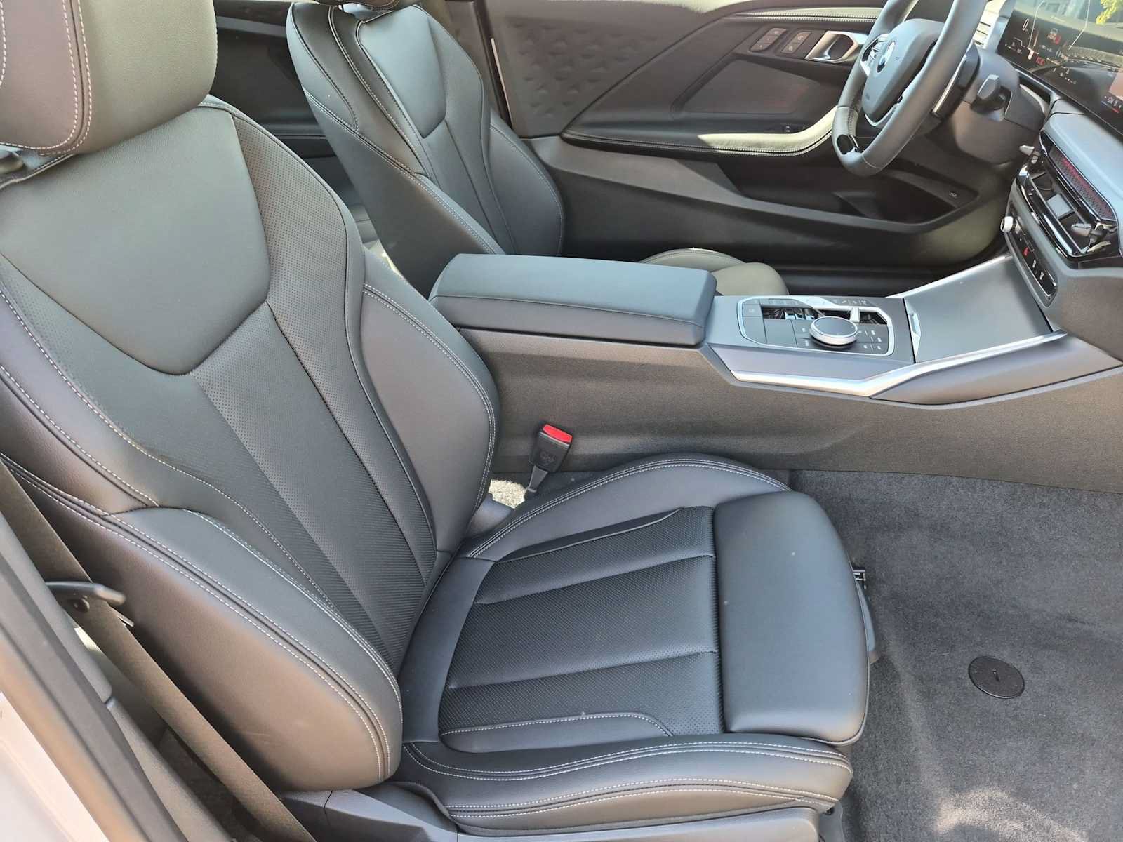 Used 2025 BMW 230i xDrive Coupe w/ Premium Package AWD/4WD image 20