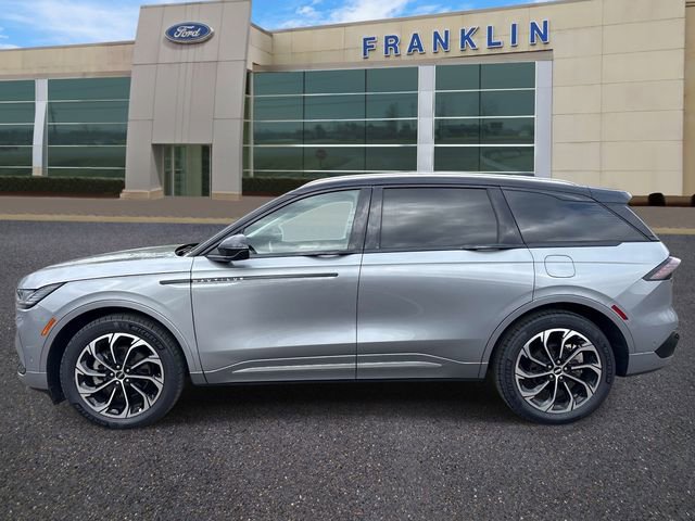 Used 2024 Lincoln Nautilus Reserve image 4