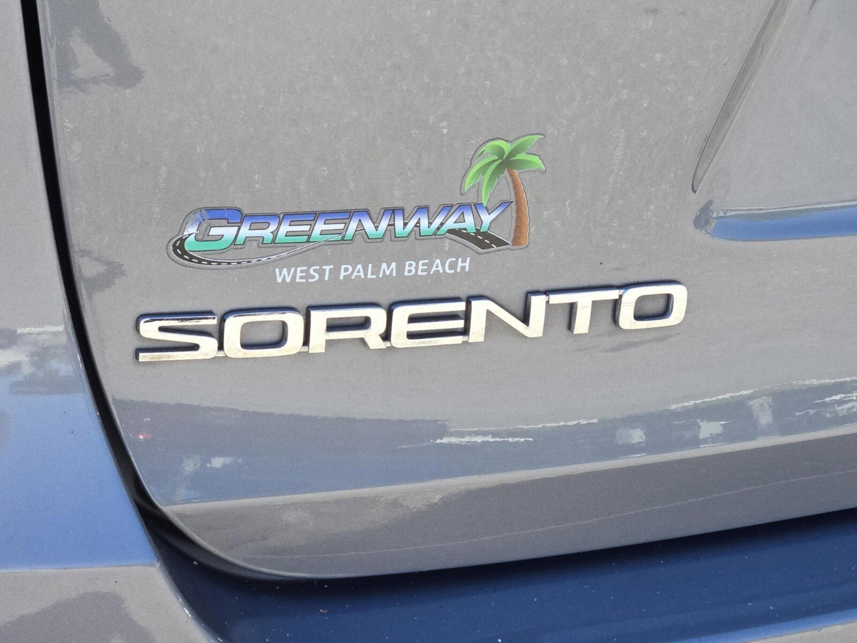 Used 2020 Kia Sorento LX image 23