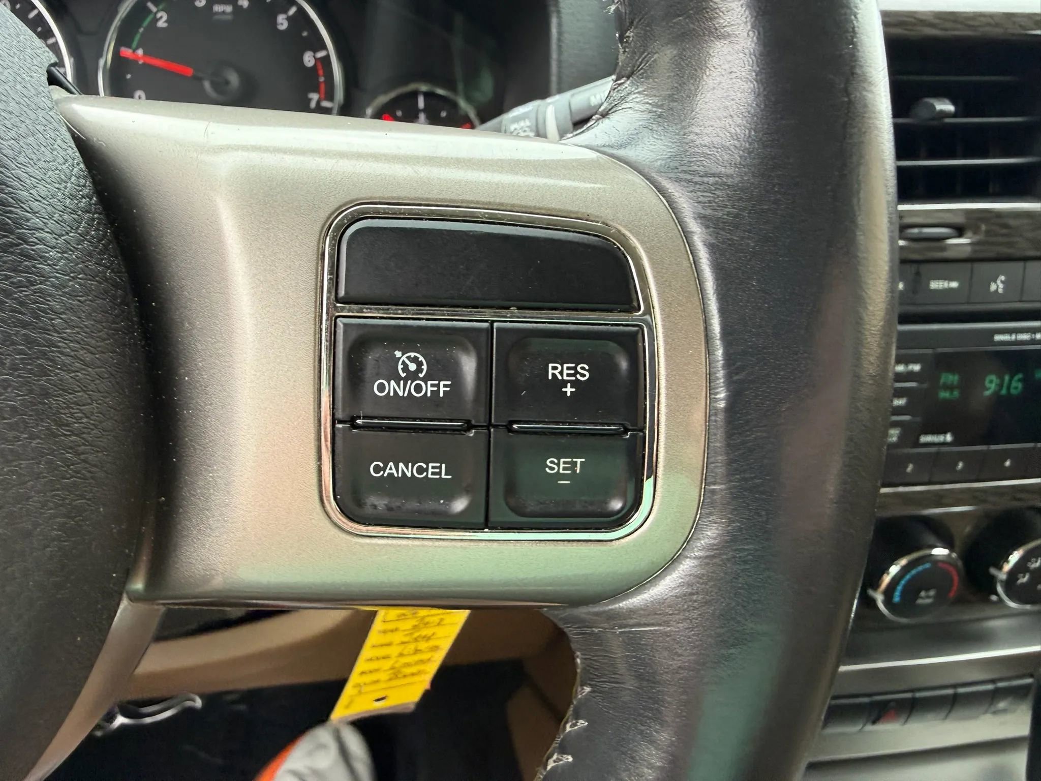 Used 2012 Jeep Liberty Limited RWD image 13