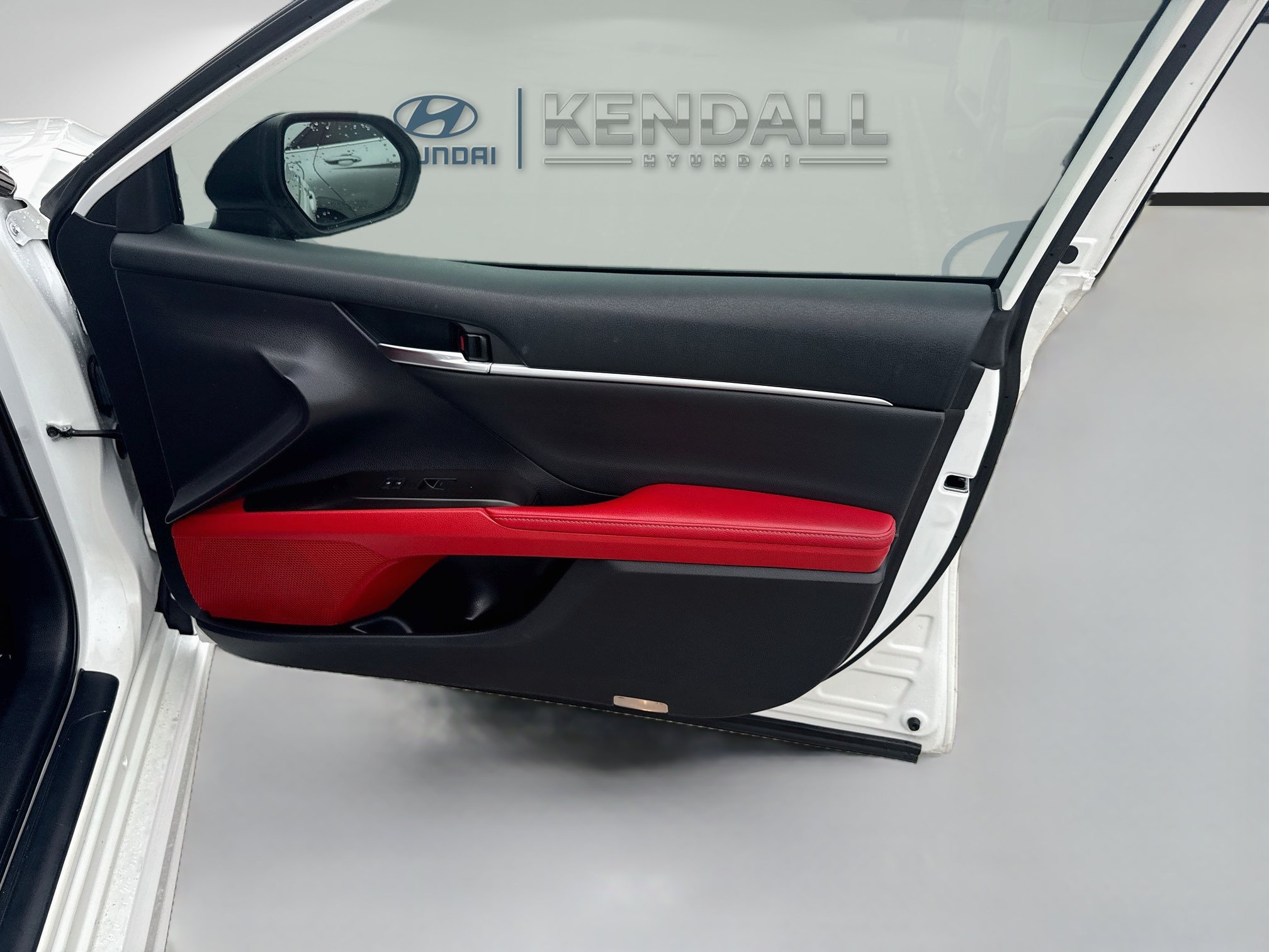 Used 2022 Toyota Camry XSE FWD image 31