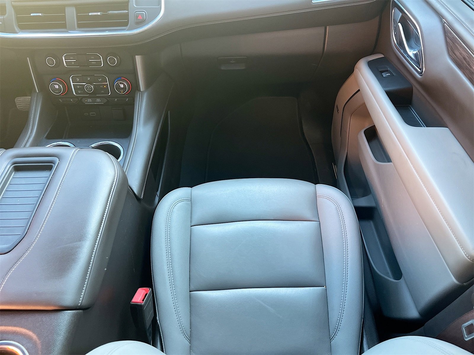 Used 2023 Chevrolet Tahoe LT w/ Luxury Package image 24