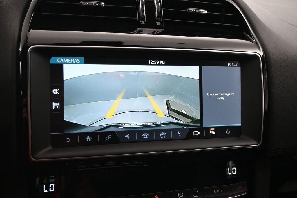 Used 2020 Jaguar F-PACE Prestige AWD/4WD image 17