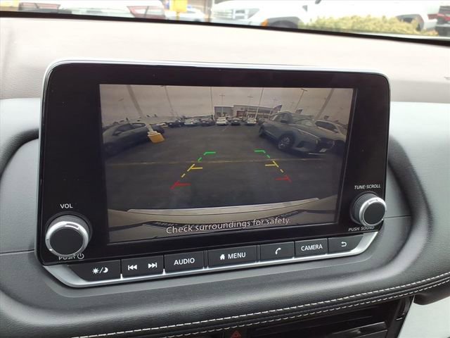 Used 2023 Nissan Rogue SV image 23