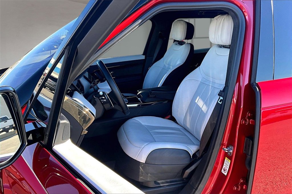 Used 2023 Land Rover Range Rover Sport First Edition image 26