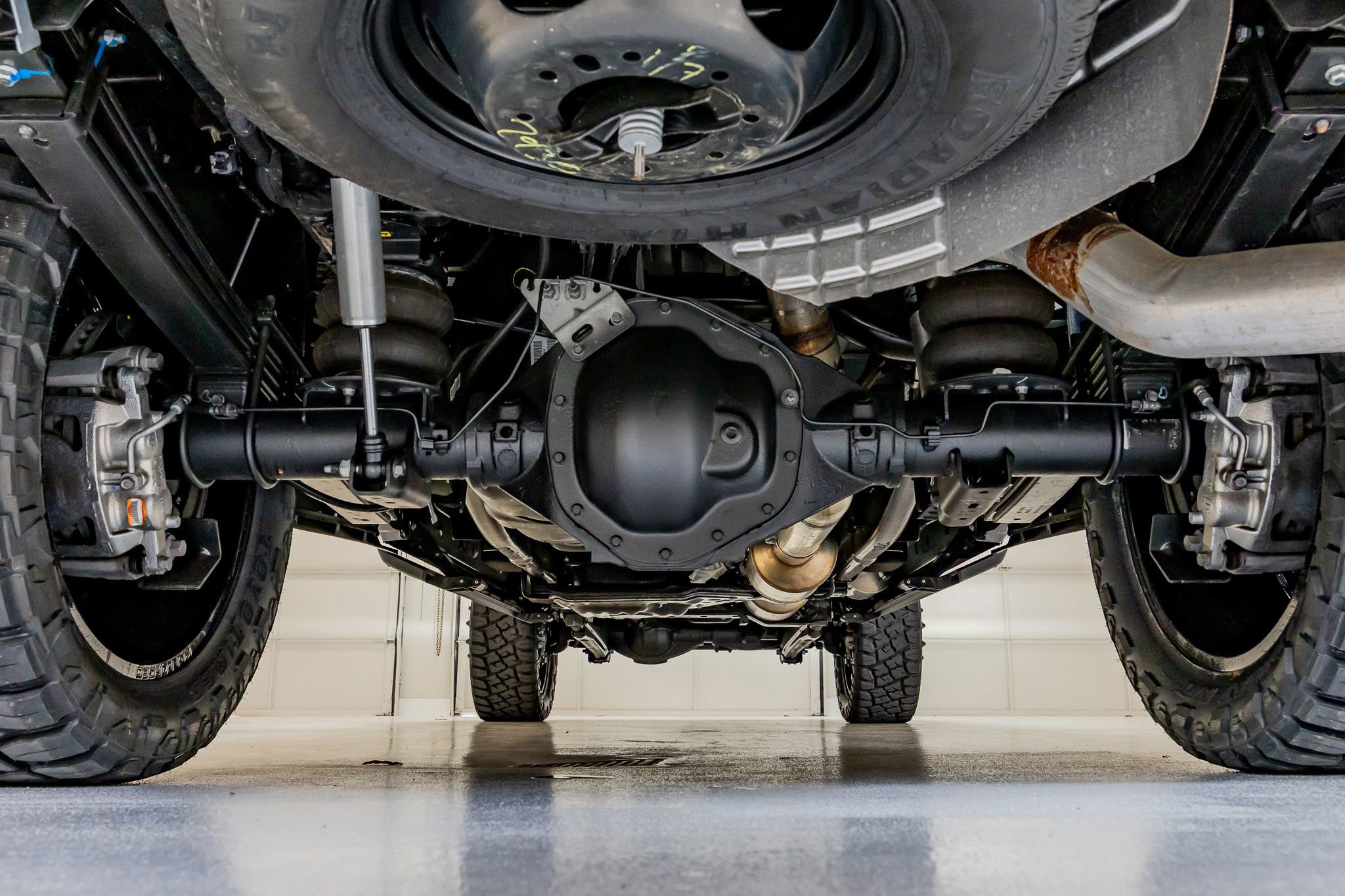 Used 2025 RAM 3500 Limited image 15