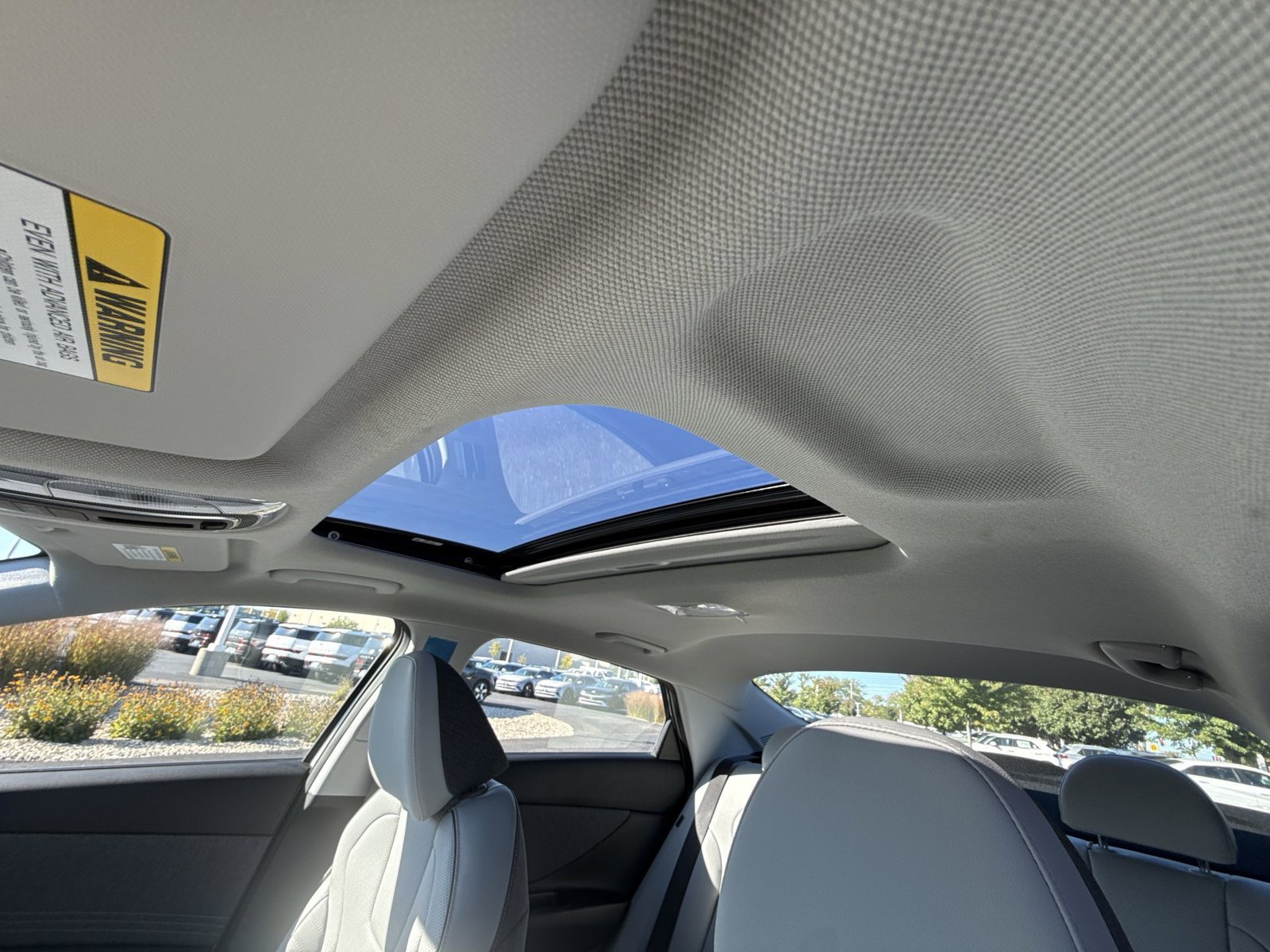 New 2026 Hyundai Elantra SEL Sport FWD image 21