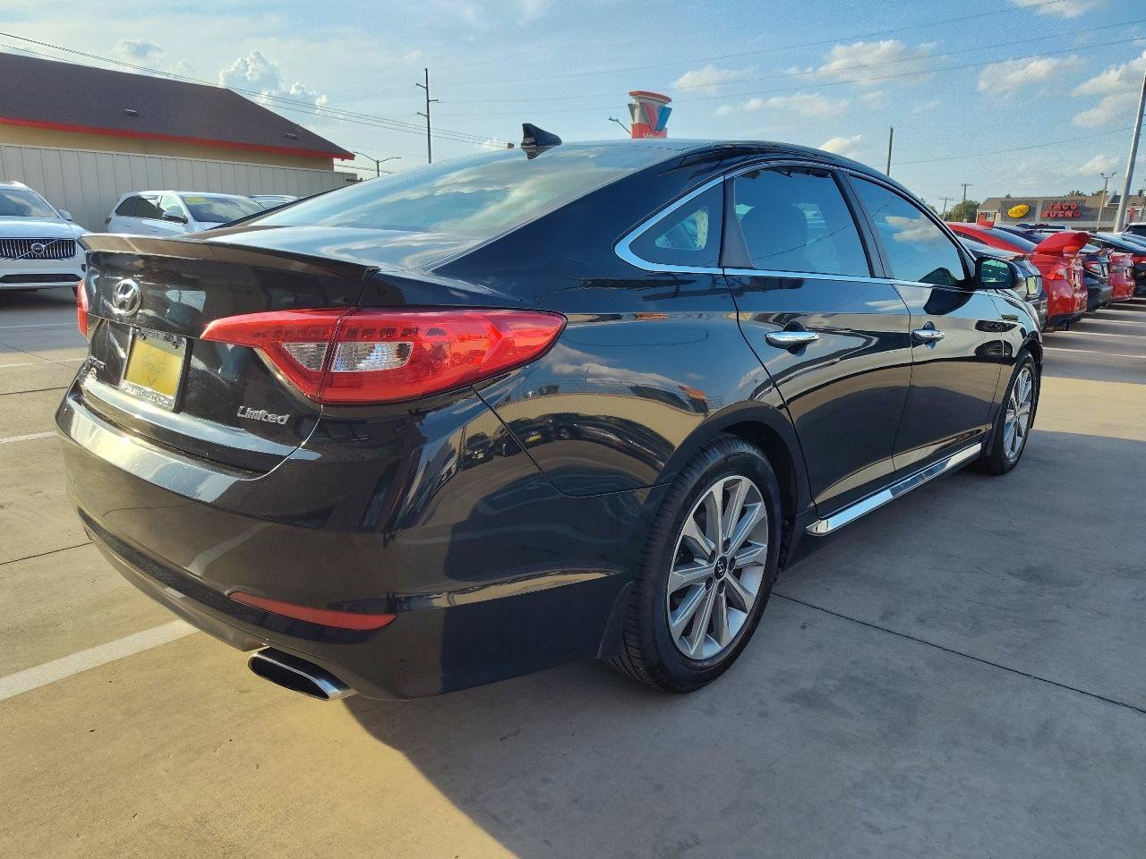 Used 2017 Hyundai Sonata Limited FWD image 4