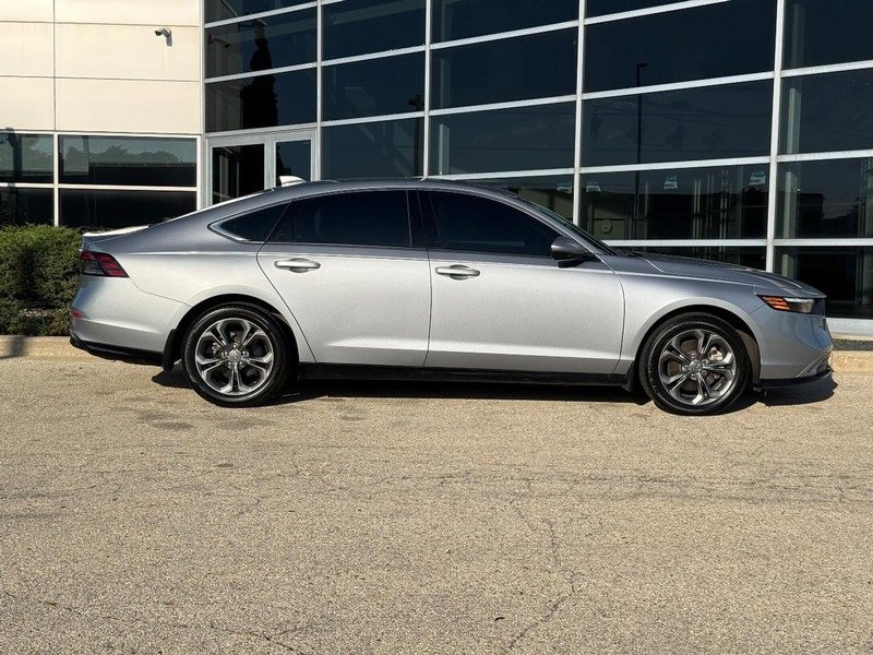 Used 2023 Honda Accord EX-L image 2