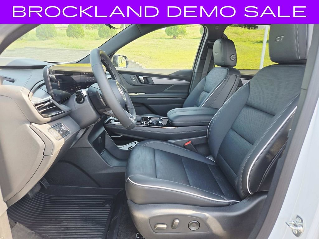 New 2026 Buick Enclave Sport Touring w/ Power Package image 11