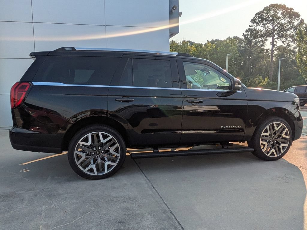 New 2026 Ford Expedition Platinum w/ Platinum Ultimate Package AWD/4WD image 3