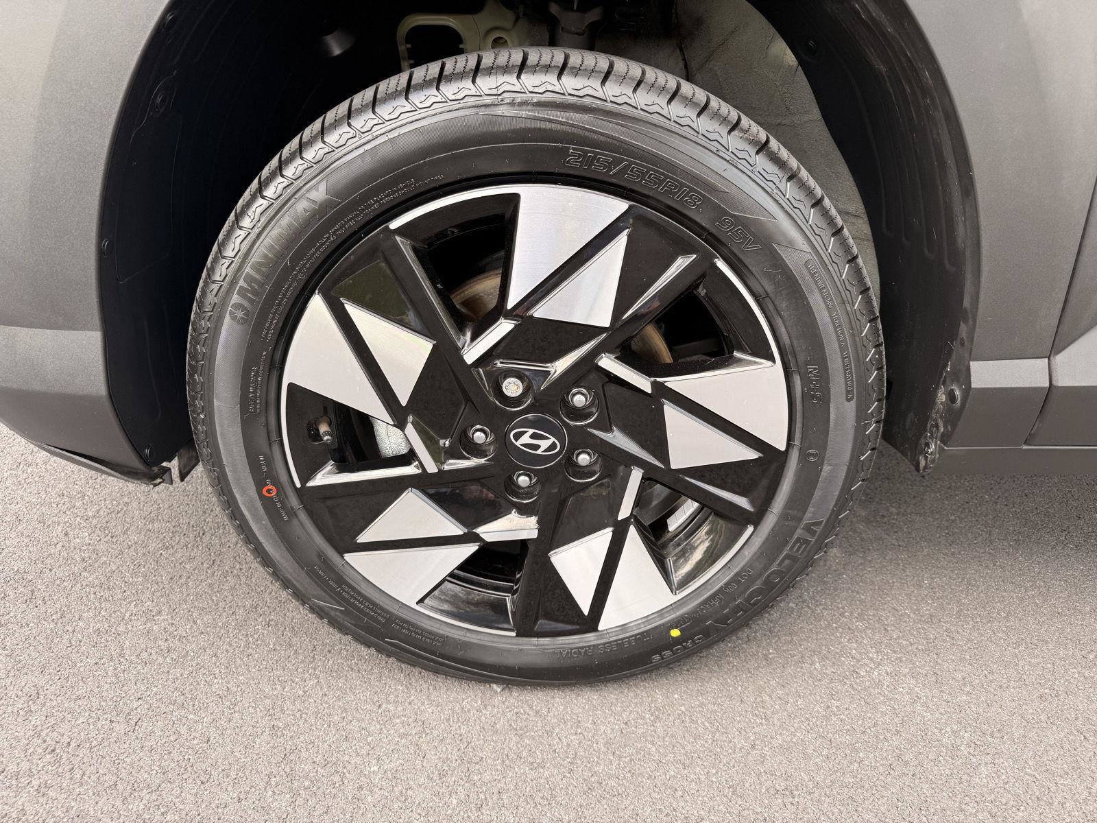 Used 2024 Hyundai Kona SEL AWD/4WD image 9