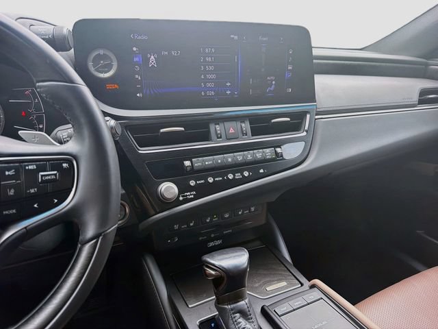 Certified 2022 Lexus ES 350 Ultra Luxury w/ Accessory Package 2 FWD image 27
