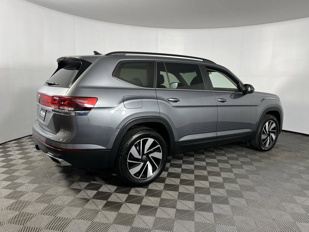 Used 2025 Volkswagen Atlas SE image 5