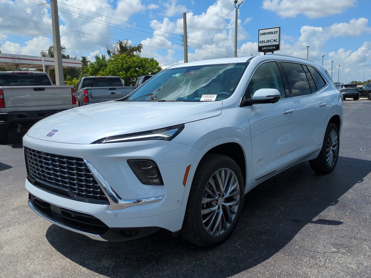 New 2026 Buick Enclave Avenir w/ Super Cruise Package FWD image 7