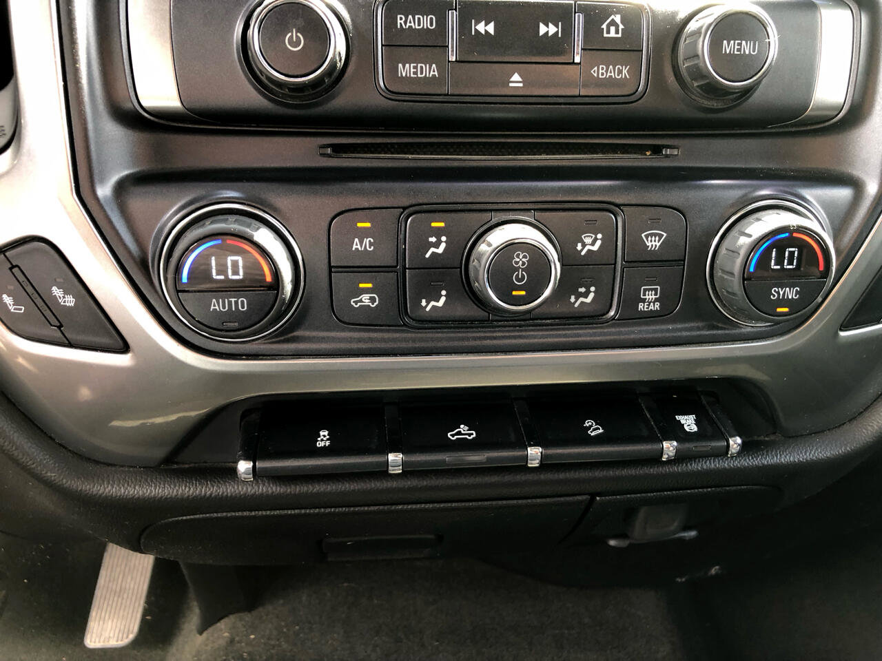 Used 2015 Chevrolet Silverado 2500 LT w/ Z71 Package, Off-Road image 35