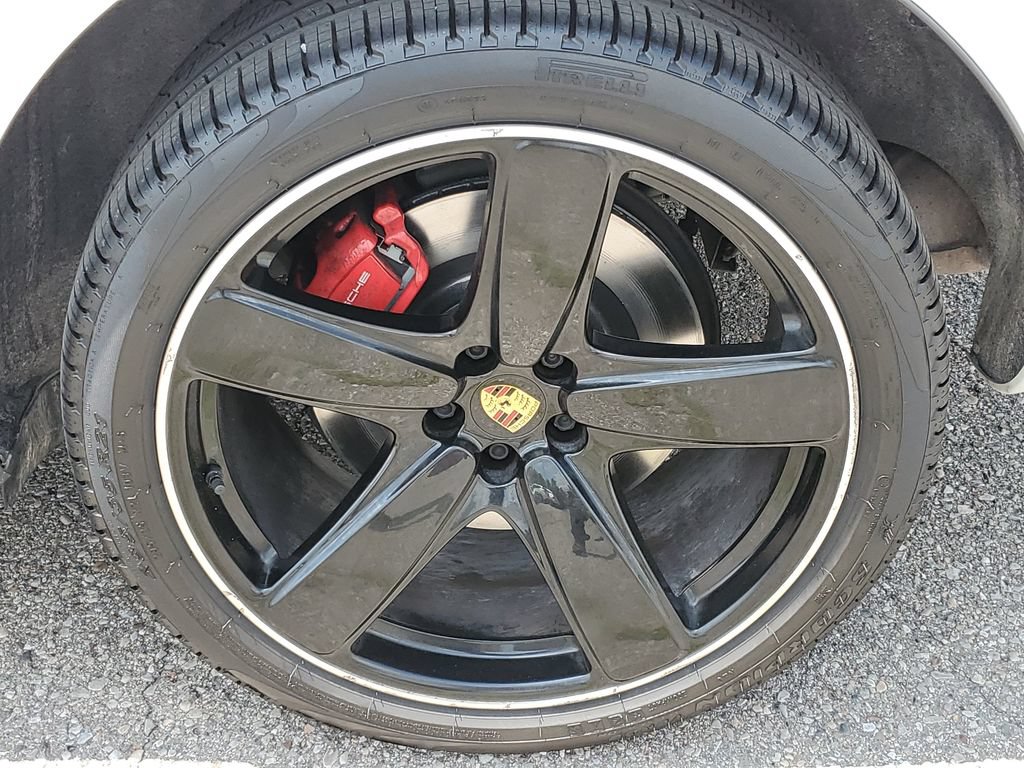 Used 2016 Porsche Macan Turbo AWD/4WD image 35
