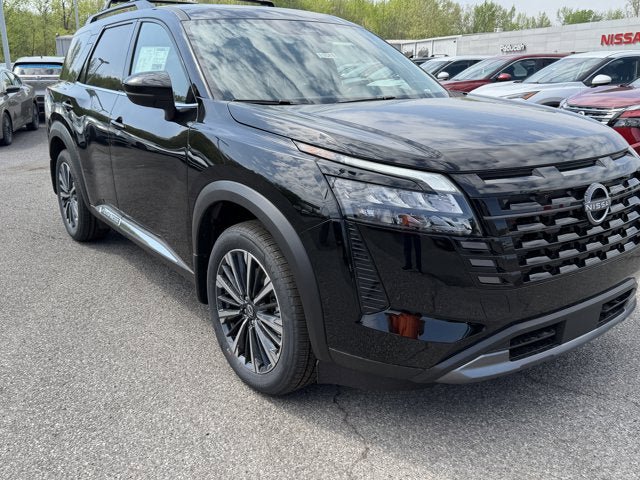 New 2026 Nissan Pathfinder Platinum AWD/4WD image 3