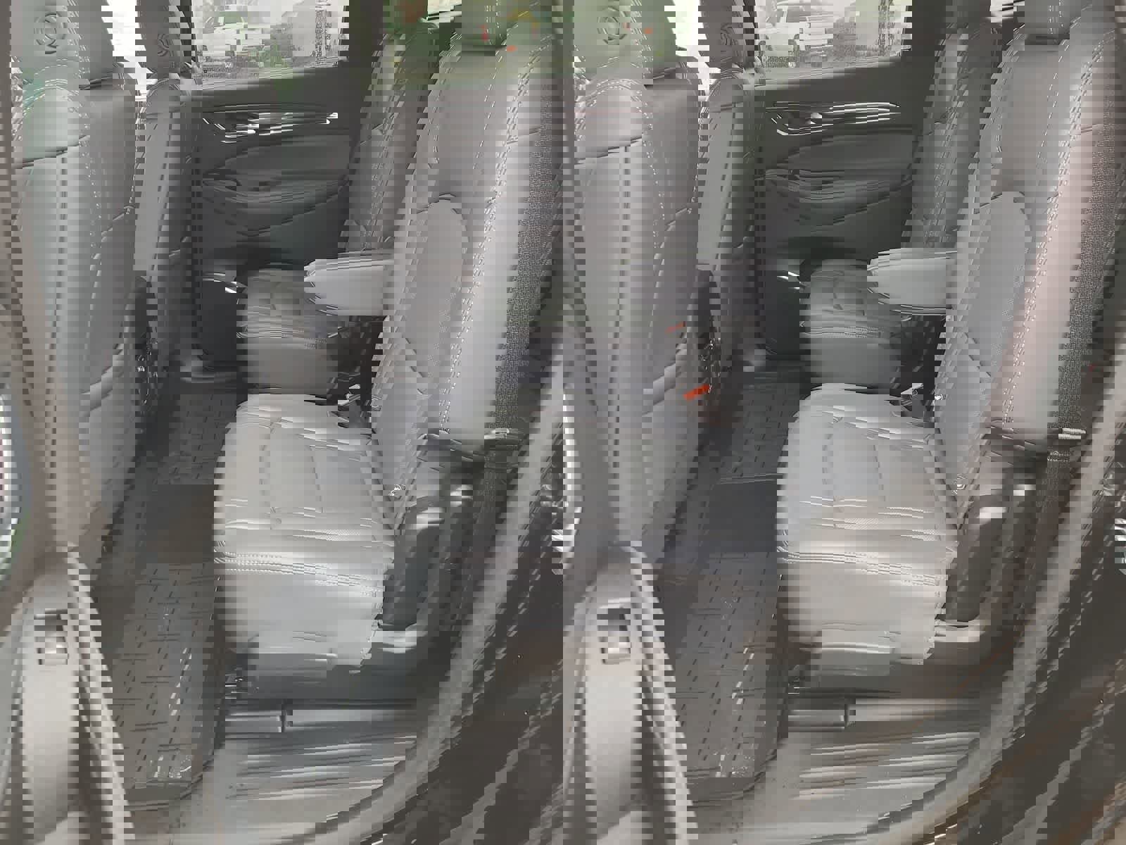 Used 2024 Buick Enclave Premium image 21