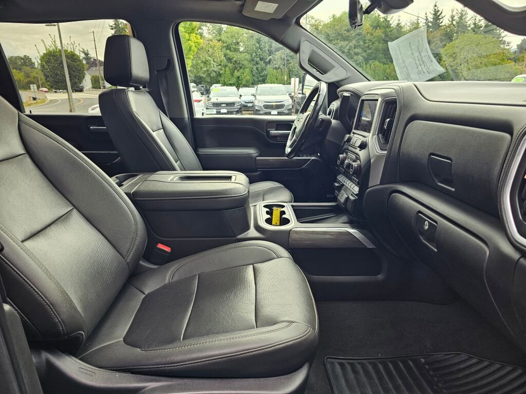Used 2021 Chevrolet Silverado 2500 LTZ w/ LTZ Premium Package AWD/4WD image 11