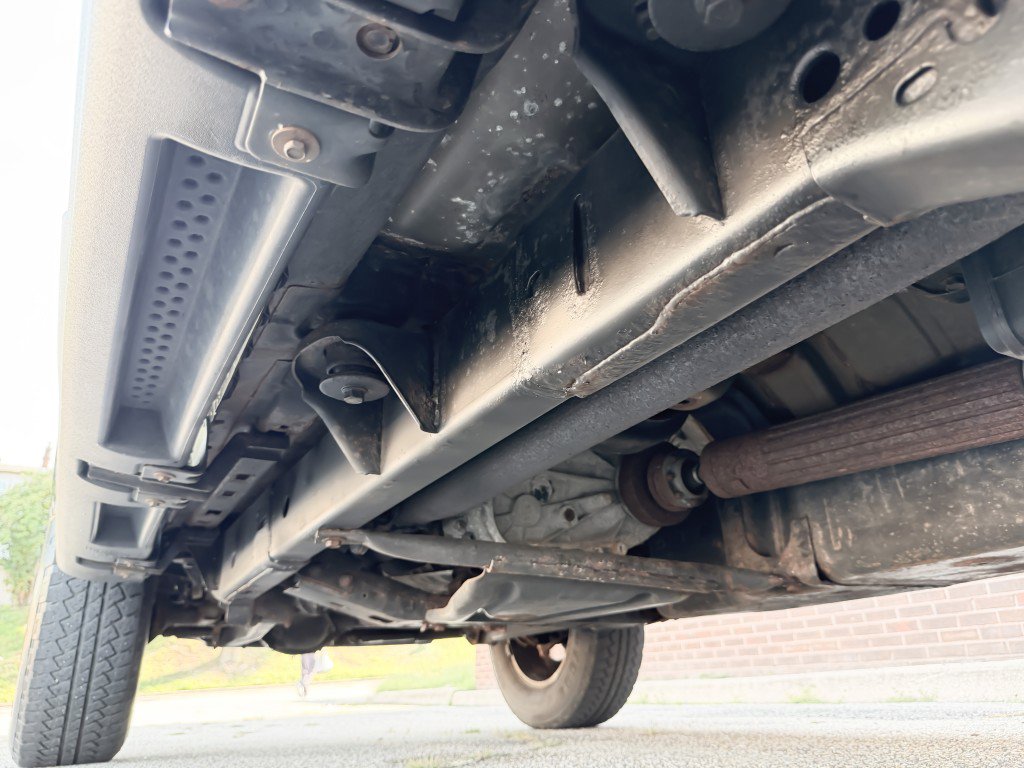 Used 2011 Jeep Wrangler Unlimited Sahara w/ Dual Top Group image 28