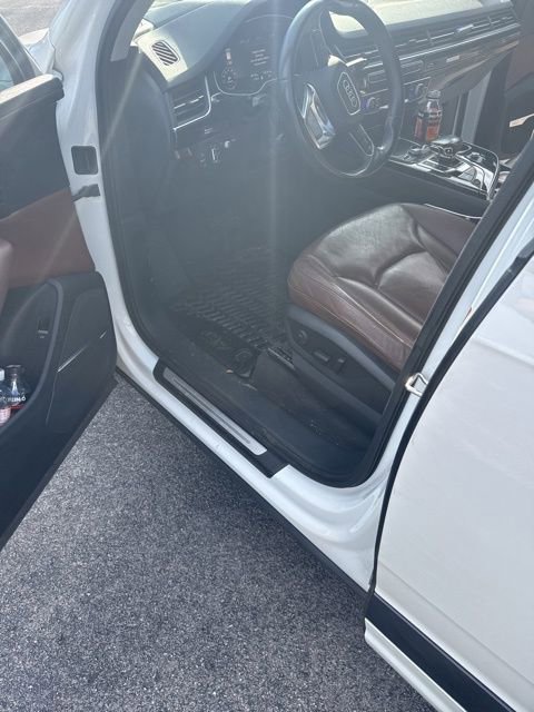 Used 2017 Audi Q7 3.0T Prestige w/ Prestige Package image 5