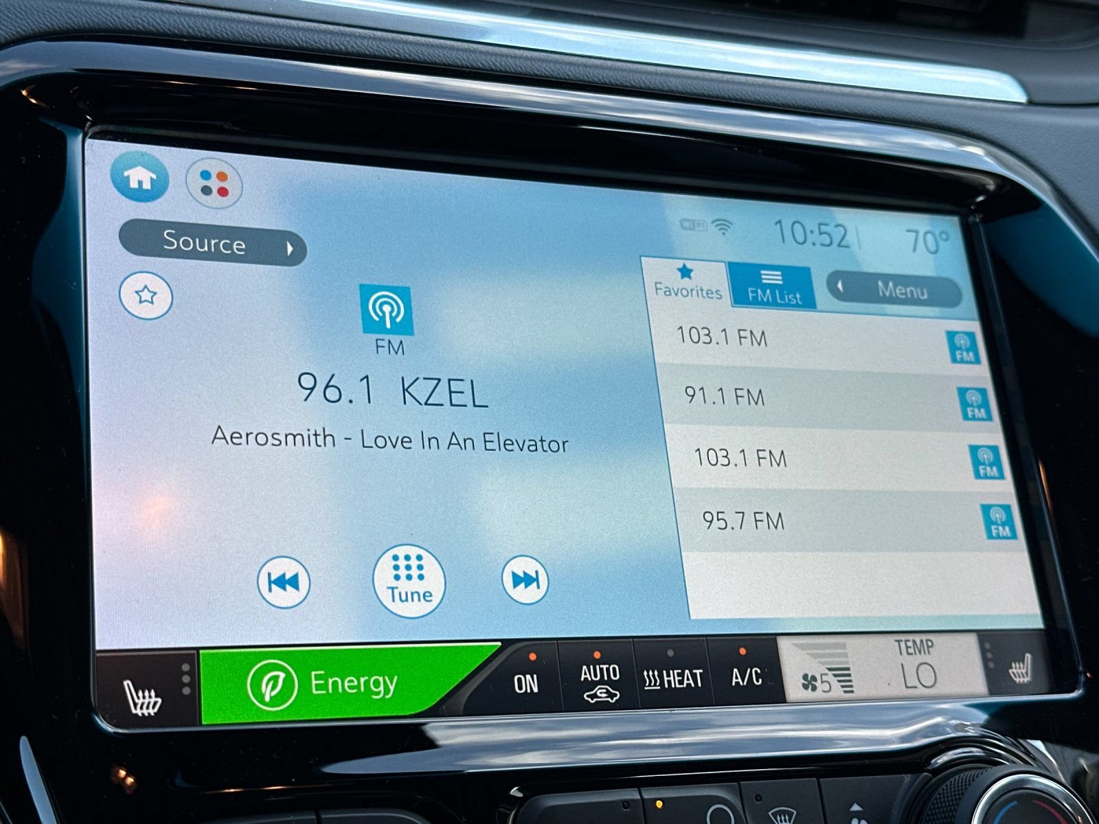 Used 2019 Chevrolet Bolt LT FWD image 17
