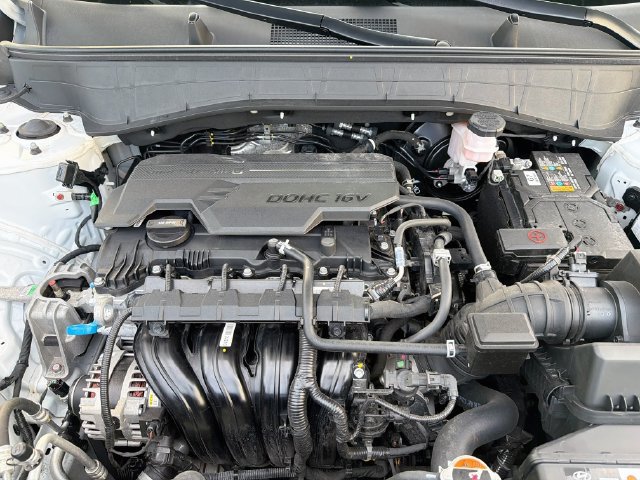 Certified 2025 Hyundai Kona SE FWD image 30