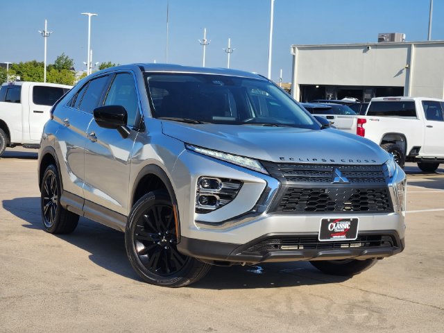 Used 2025 Mitsubishi Eclipse Cross LE AWD/4WD image 2